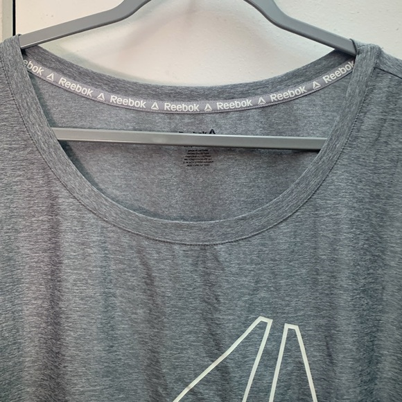 Reebok Women's Running T-Shirt Performance Short Sleeve Workout Top, Size 1X - Picture 3 of 8